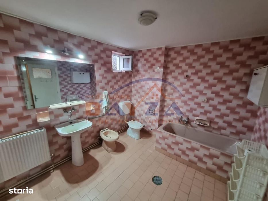 Două case de vânzare în Baia Mare – Strada Victoriei (zonă centrală)