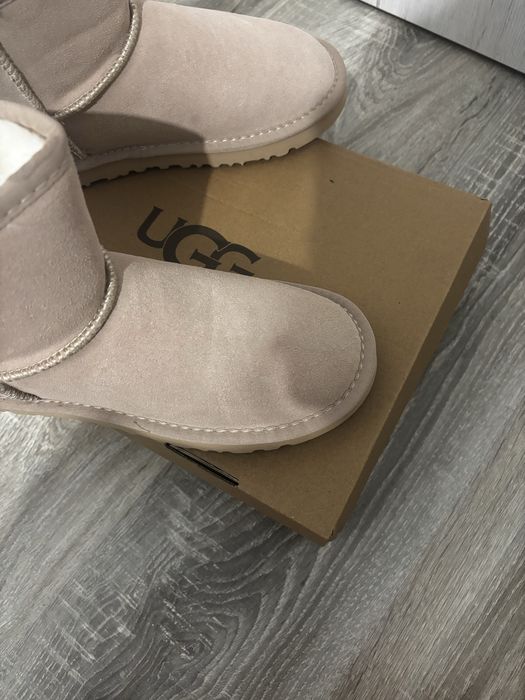 ugg noi crem …..