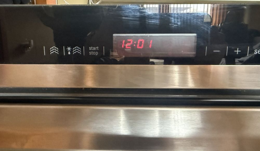 Фурна за вграждане за готвене на пара Siemens