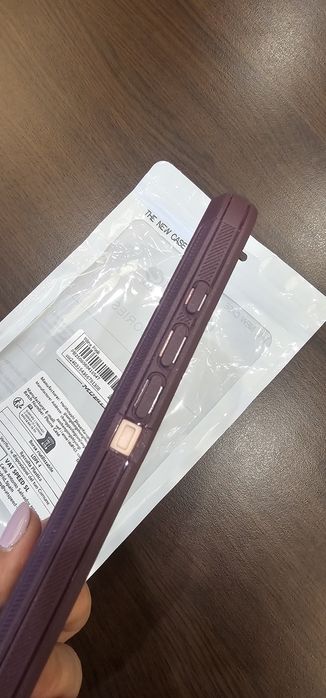 Кейс / Калъф iPhone 16