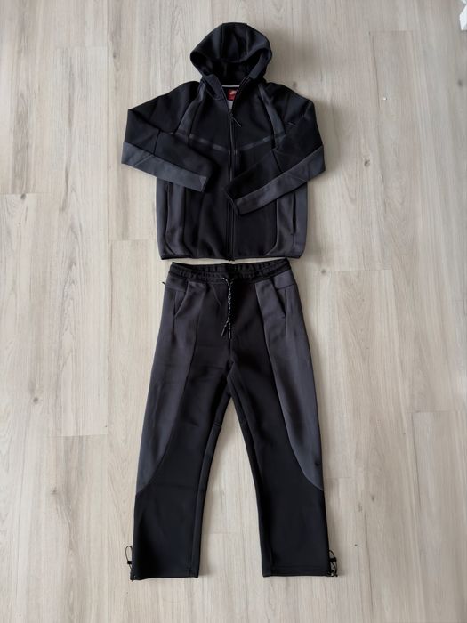 Nike tech fleece