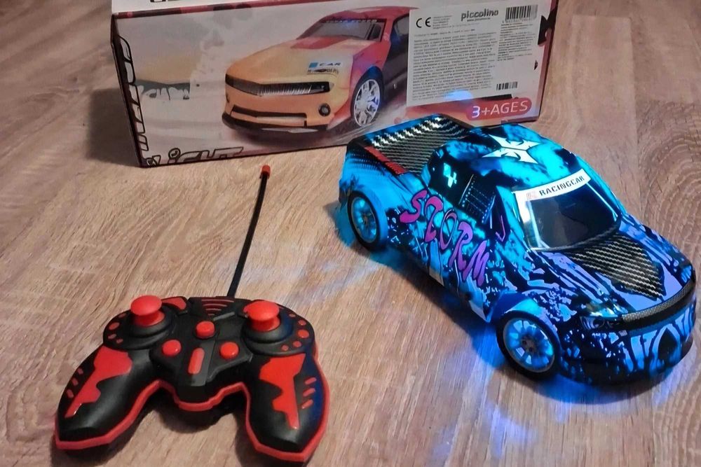 Lot jucarii masina telecomanda / disney