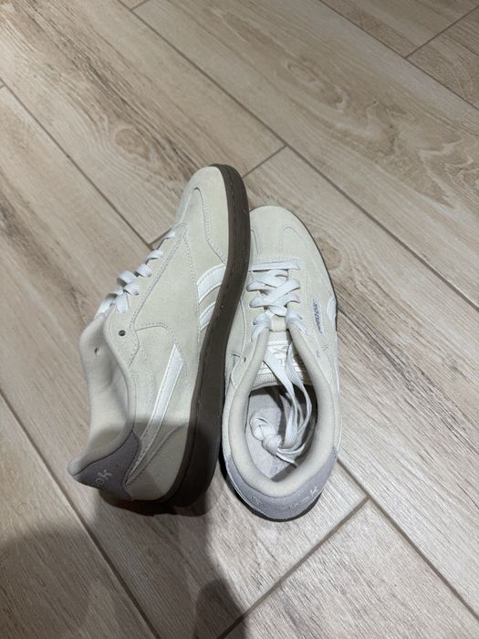 Кроссовки Reebok -НОВЫЕ!!!куплены в США