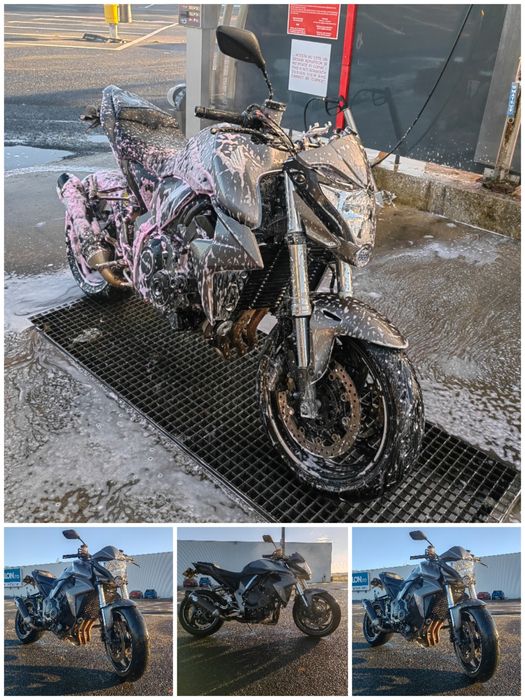 Vând motocicleta