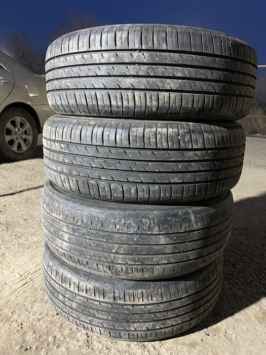 Продам резину 215/60/16