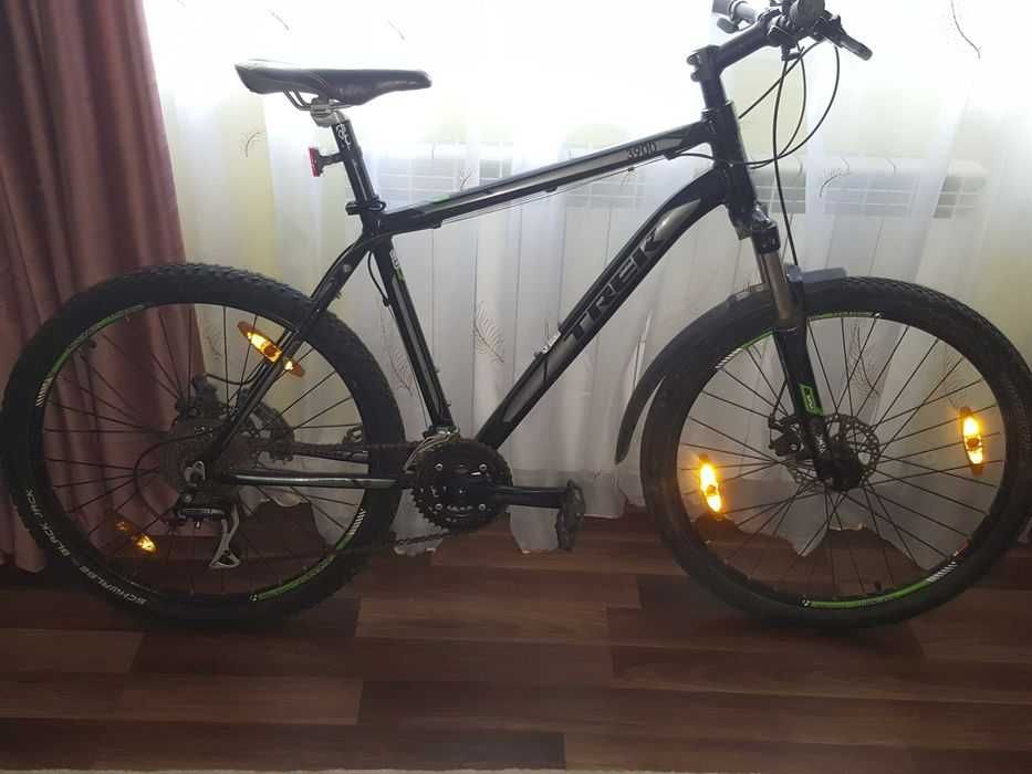 Trek on sale 3900 2013