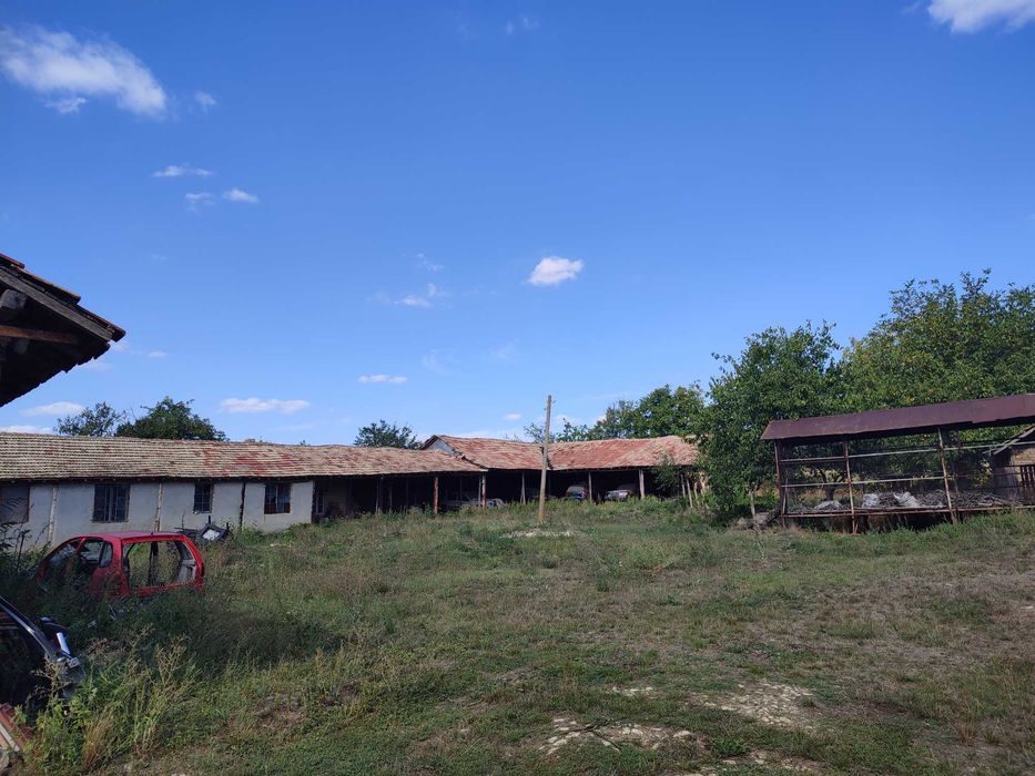 Продава се Промишлена сграда в с. Лятно, Област Шумен - 6000 кв.м за 47 €/кв.м - Снимка #4