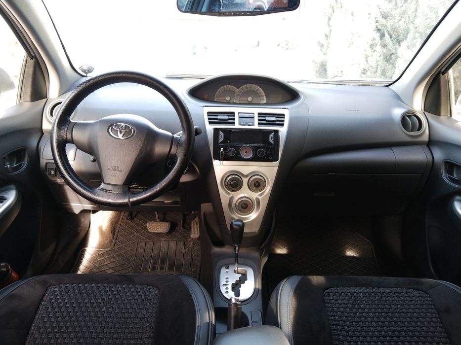 Toyota     Yaris