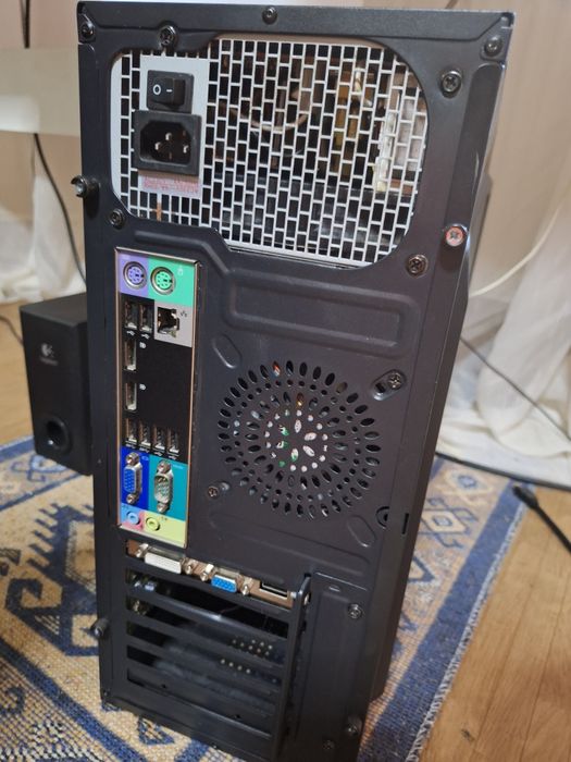 Vând/Schimb desktop Dell i5, 16 GB ddr