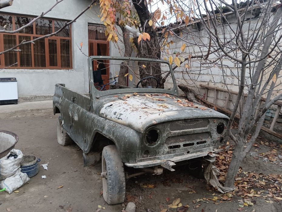 УАЗ в разборе с запчастями