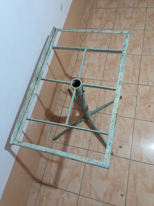 Подставка, стойка, металлическая, вращающиеся.