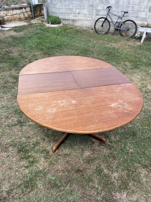 Дървена разтегателна маса