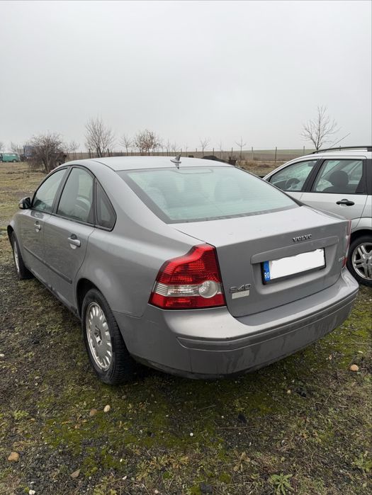 Volvo S40 2.0D 2005 – avariat – ambreiaj + volantă noi