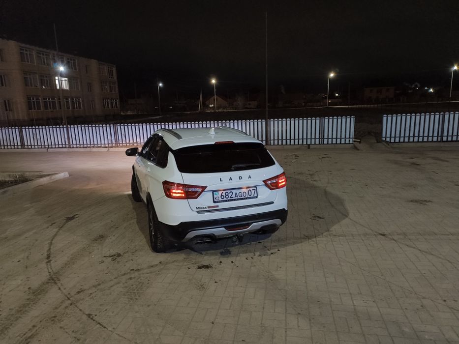 Lada vesta sw cross 2019