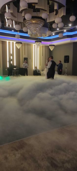 Masina fum greu si artificii