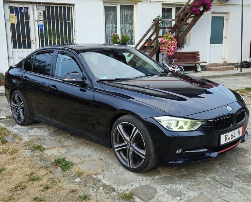 BMW 320d Sport Edition - Xenon, HUD, R19