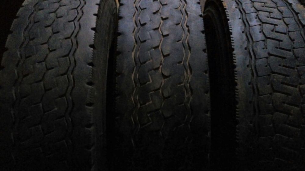 Шины  б/ у   245/70 R 19,5