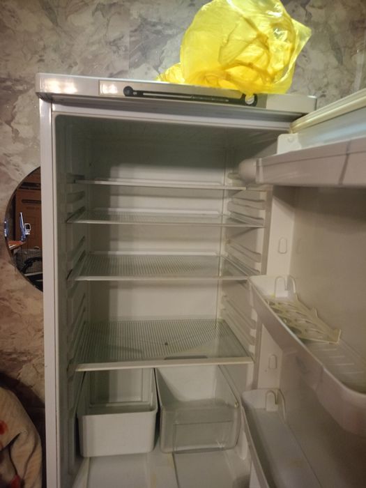 Продам холодильник
