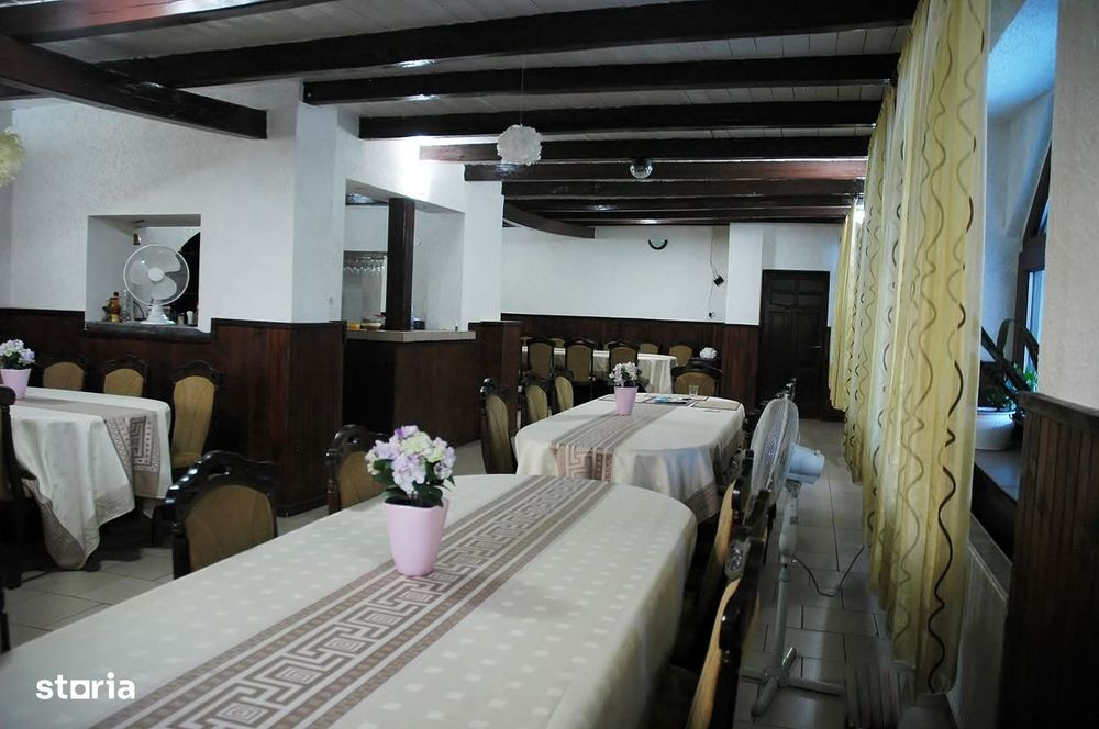 Casă spațioasă cu piscină și facilități moderne