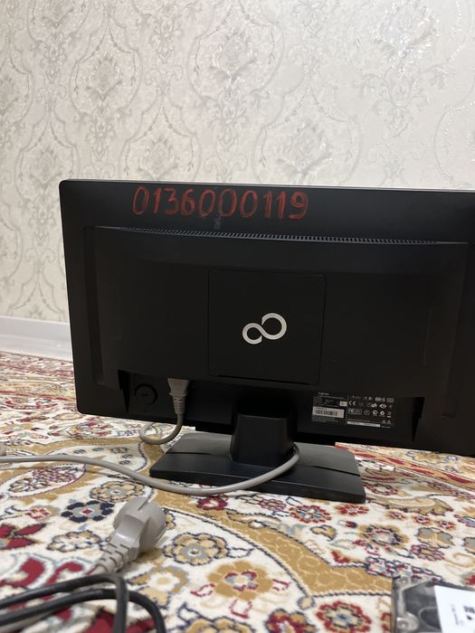 манитор хароший робтоет