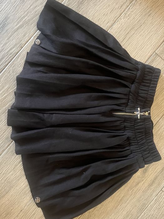 Пола с ластична талия