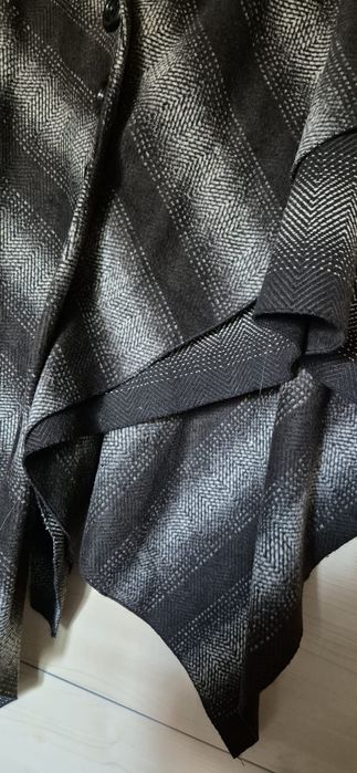 Poncho femei, marime L/XL, stofa in carouri