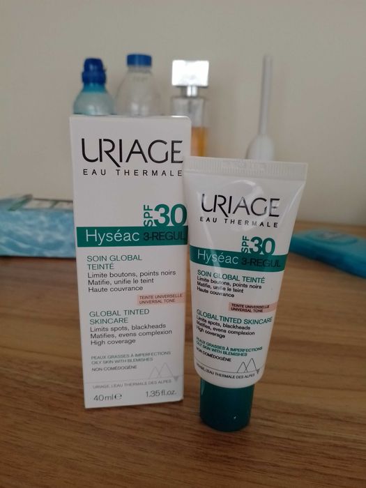 Uriage hyseac tinted