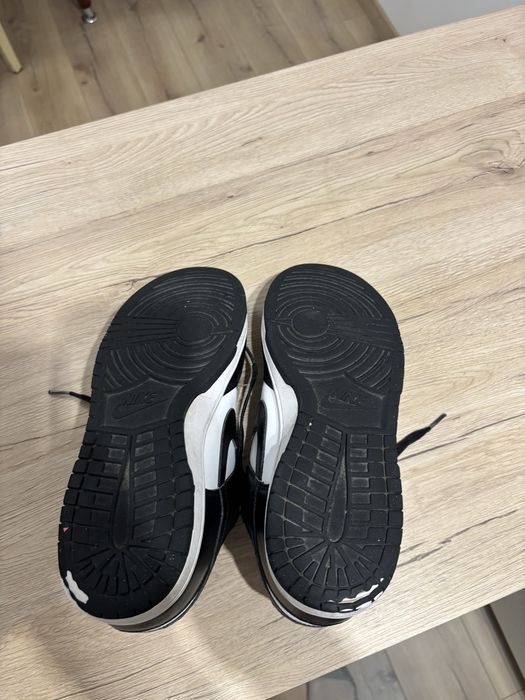 Nike dunk low panda 47