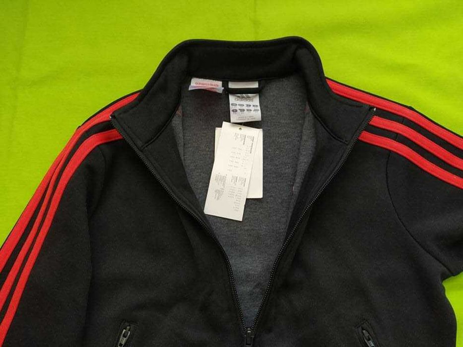 Нов суитчър и долнище на Adidas 128см