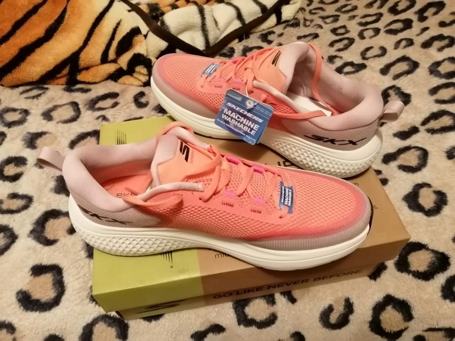 Vind        adidas