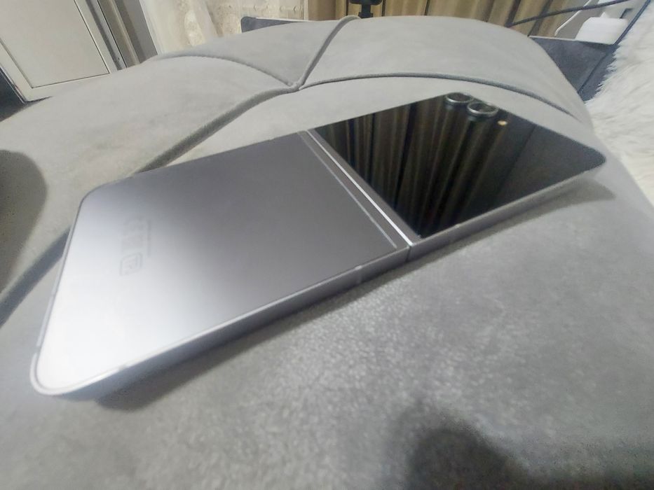 Samsung z flip 6