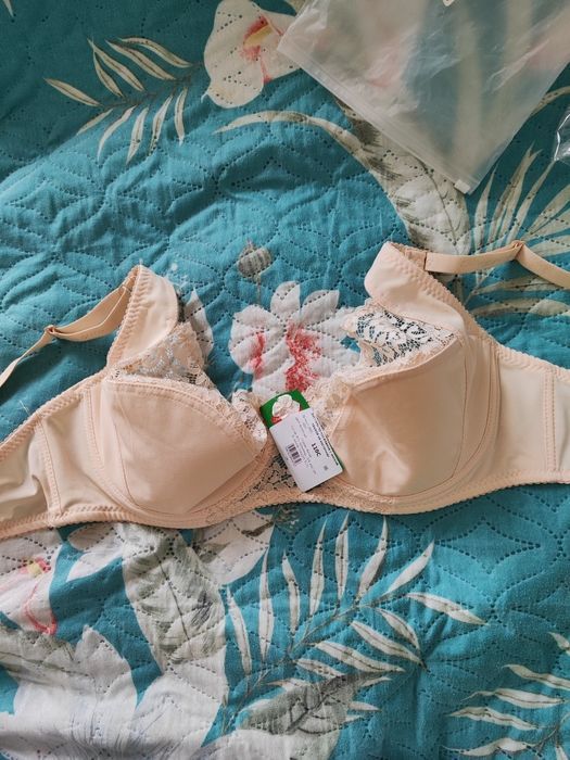 Продам бюстгальтер новый