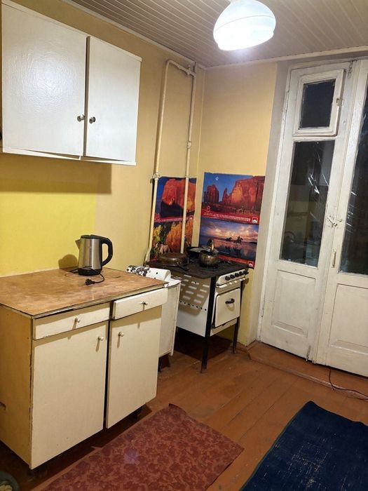 Сдаётся квартира на Чиланзаре 1квартале 1комнатная семье парням 330