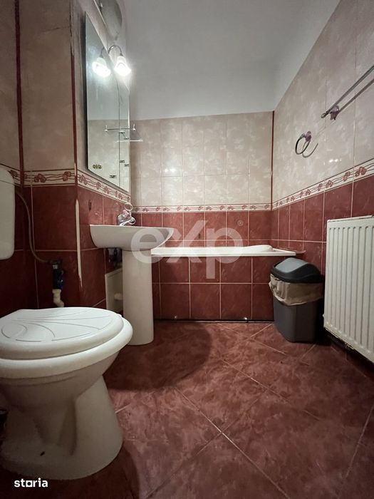 COMISION 0% Apartament 3 camere dec 2 bai etajul 3 central Gaesti