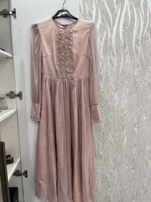 Платье розовое в пол органза