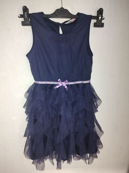 ROCHIE elegantă  H&M, fetițe 6-8 ani.