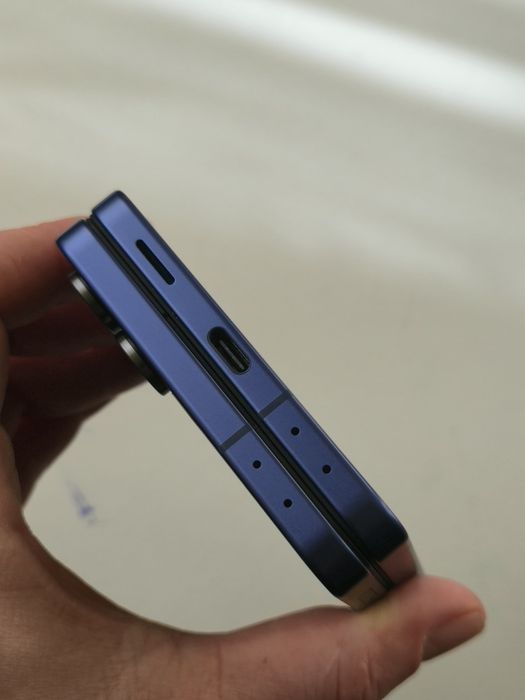 Vand/schimb Samsung Z Flip 7 512gb