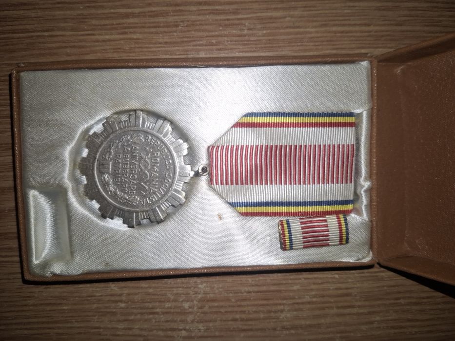 Vând colecție medalii
Vând colecție de medalii originale, în