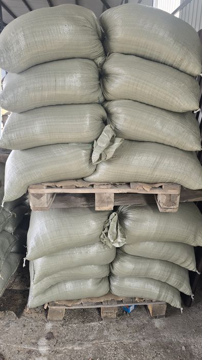 Продам песок крупнозернистый