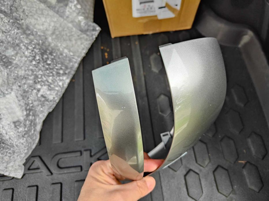 Капачка дясно огледало Lexus GX 460/Toyota land cruiser 150