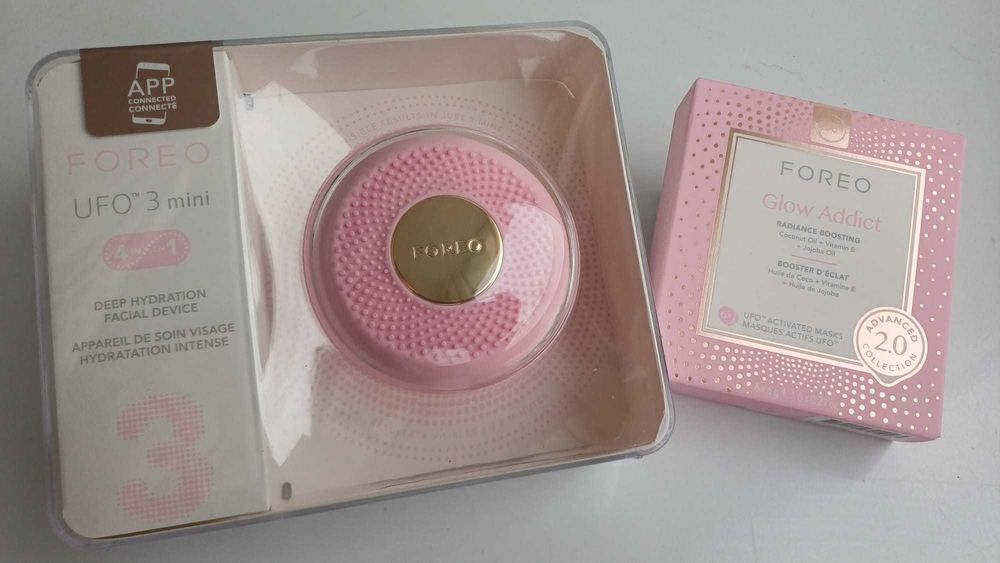 FOREO UFO™ 3 Mini звуков уред за ускоряване ефекта на маските за лице