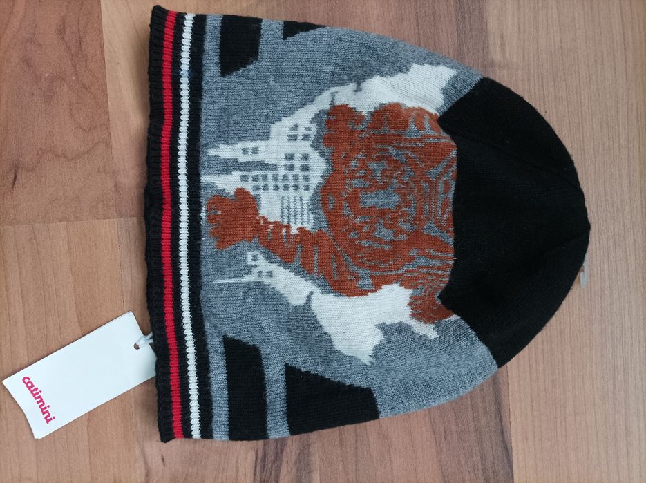 Нова шапка за дете