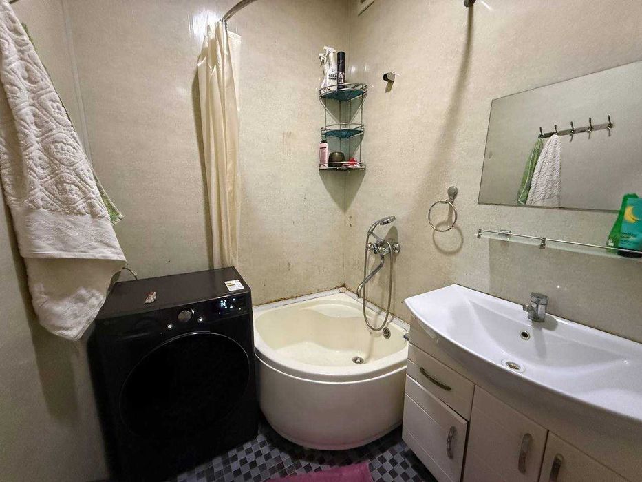 СРОЧНО !! Продается квартира в Яшнабаде 2/1/4 ( 54 кв/м ) Авиасозлар 2