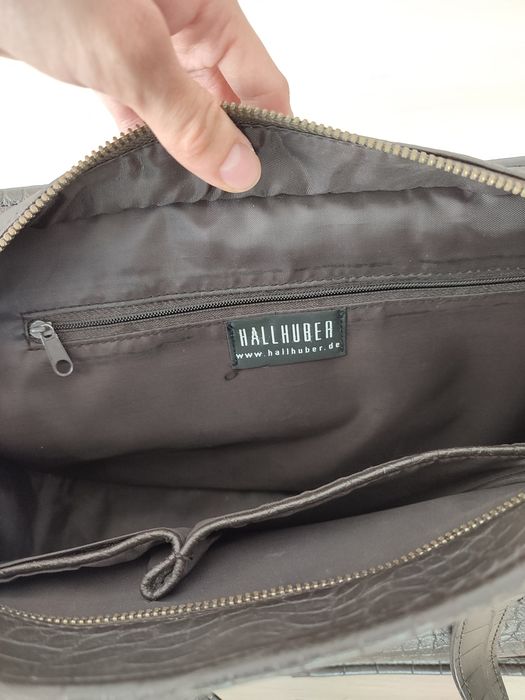 Чанта с едно голямо отделение