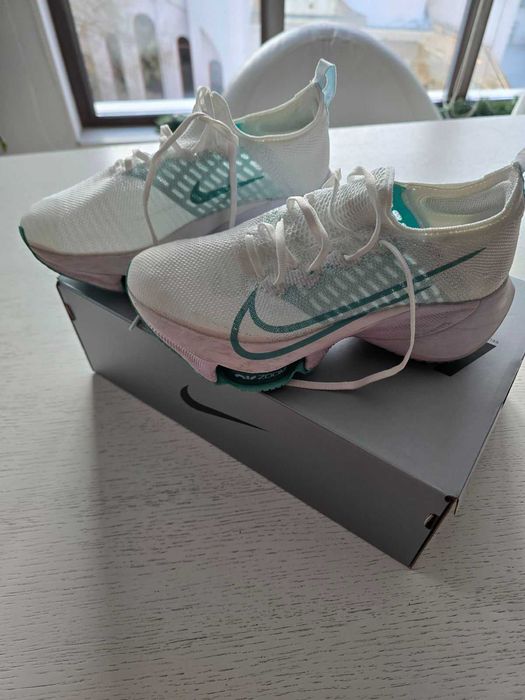 Nike Маратонки W NIKE AIR zoom tempo next% FK