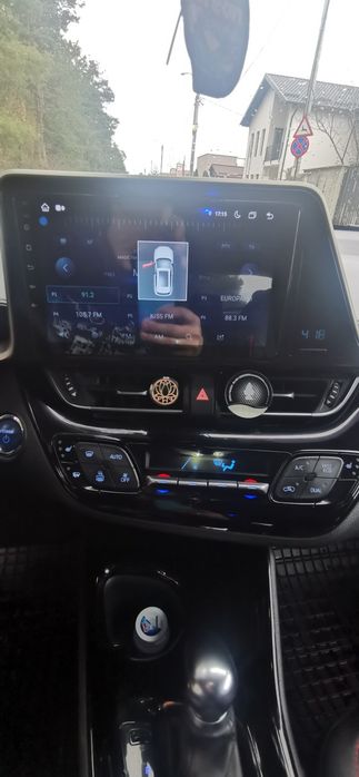 Toyota C-HR  Hybrid