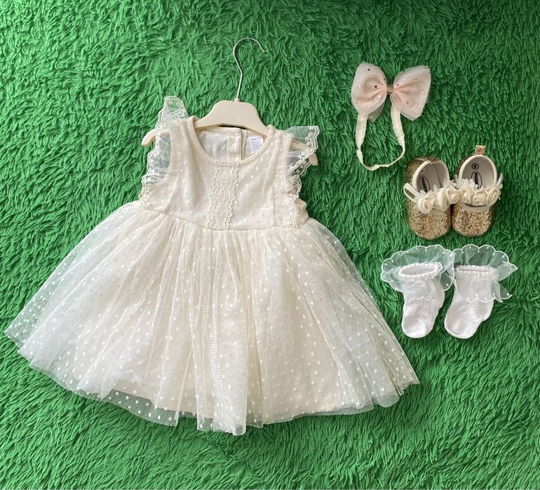 Платье на годик продам или прокат