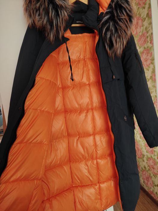 Продам пуховик размер 44-46