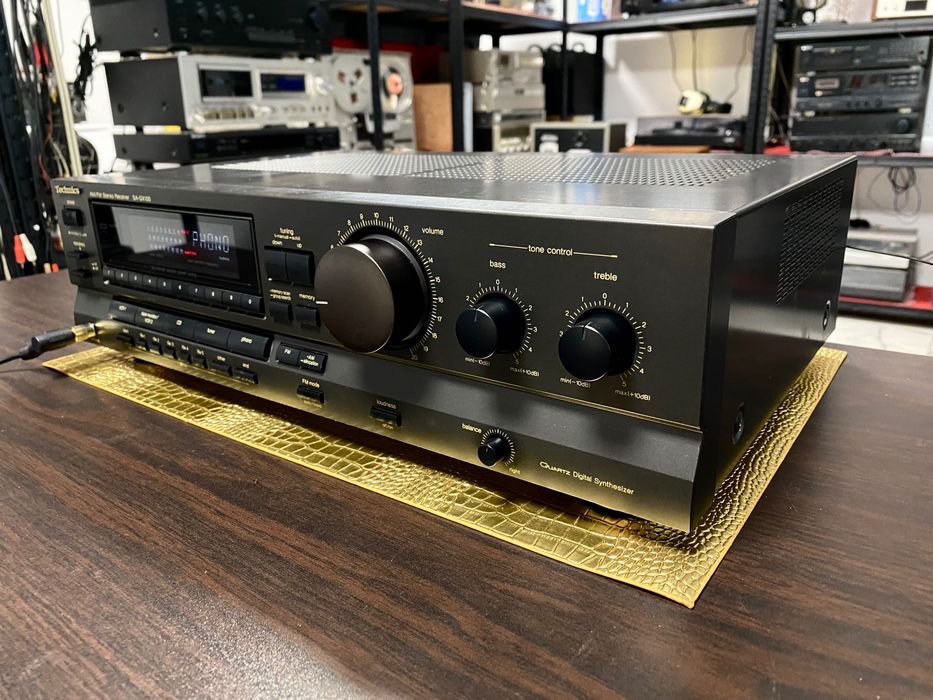 Усилвател с тунер Technics