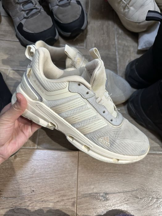 Кроссовки бежевый. 38рр